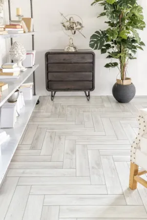 Кварц-виниловый ламинат Alpine floor Expressive Parquet Снежная лавина, продажа по цене 5&nbsp;399 руб. Характеристики, фото, описание и отзывы. Действуют акции и скидки. Доставка по Москве и области ☎️ 8 (495) 324-00-05 Ремиком