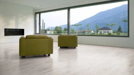 Ламинат Kronotex Mammut дуб Эверест белый D 3179, продажа по цене 3&nbsp;990 руб. Характеристики, фото, описание и отзывы. Действуют акции и скидки. Доставка по Москве и области ☎️ 8 (495) 324-00-05 Ремиком