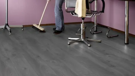 Ламинат Kronotex Mammut дуб Макро светло-серый D 3670, продажа по цене 3&nbsp;990 руб. Характеристики, фото, описание и отзывы. Действуют акции и скидки. Доставка по Москве и области ☎️ 8 (495) 324-00-05 Ремиком