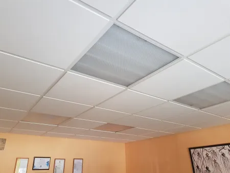 Retail Tegular плита потолочная Armstrong 600x600x14 мм, продажа по цене 324 руб. Характеристики, фото, описание и отзывы. Действуют акции и скидки. Доставка по Москве и области ☎️ 8 (495) 324-00-05 Ремиком