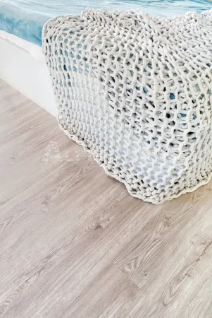 Кварц-виниловый ламинат Alpine floor Sequaoia Секвойя Light (LVT), продажа по цене 2&nbsp;650 руб. Характеристики, фото, описание и отзывы. Действуют акции и скидки. Доставка по Москве и области ☎️ 8 (495) 324-00-05 Ремиком