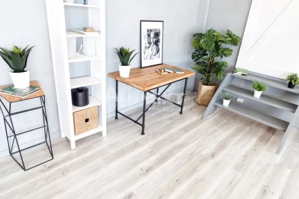 Кварц-виниловый ламинат Alpine floor Classic дуб выбеленный, продажа по цене 2&nbsp;400 руб. Характеристики, фото, описание и отзывы. Действуют акции и скидки. Доставка по Москве и области ☎️ 8 (495) 324-00-05 Ремиком