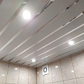Потолки реечные алюминиевые  Потолки реечные алюминиевые
