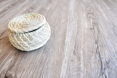 Кварц-виниловый ламинат Alpine floor Sequaoia Секвойя коньячная (SPC), продажа по цене 2 650 руб. Характеристики, фото, описание и отзывы. Действуют акции и скидки. Доставка по Москве и области ☎️ 8 (495) 324-00-05 Ремиком