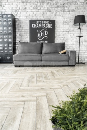 Кварц-виниловый ламинат Alpine floor Expressive Parquet Сумерки, продажа по цене 5 399 руб. Характеристики, фото, описание и отзывы. Действуют акции и скидки. Доставка по Москве и области ☎️ 8 (495) 324-00-05 Ремиком