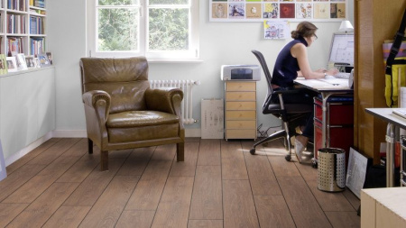 Ламинат Kronotex Mammut дуб столичный D 2994, продажа по цене 3 990 руб. Характеристики, фото, описание и отзывы. Действуют акции и скидки. Доставка по Москве и области ☎️ 8 (495) 324-00-05 Ремиком